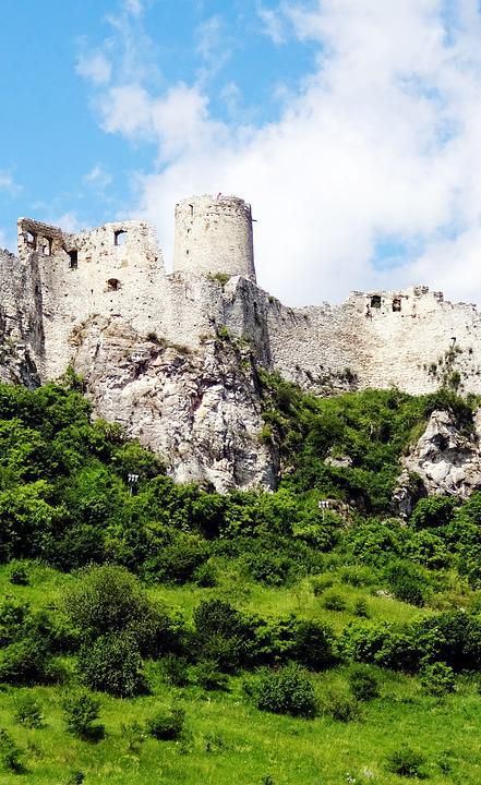 slovakia-spis-castle-insurance