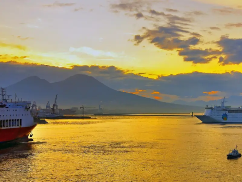 Naples Harbo