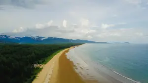 Ninety Mile Beach